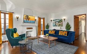 Visit The Beach From A Historic Downtown Apartment - Nrp21-00092